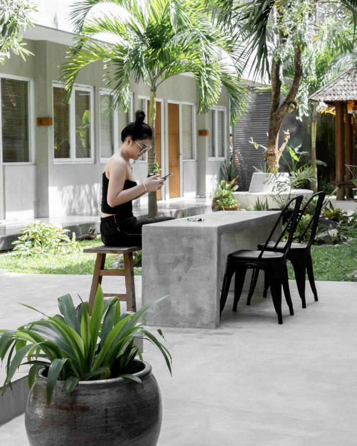 Seruni Guest House Denpasar Extérieur photo