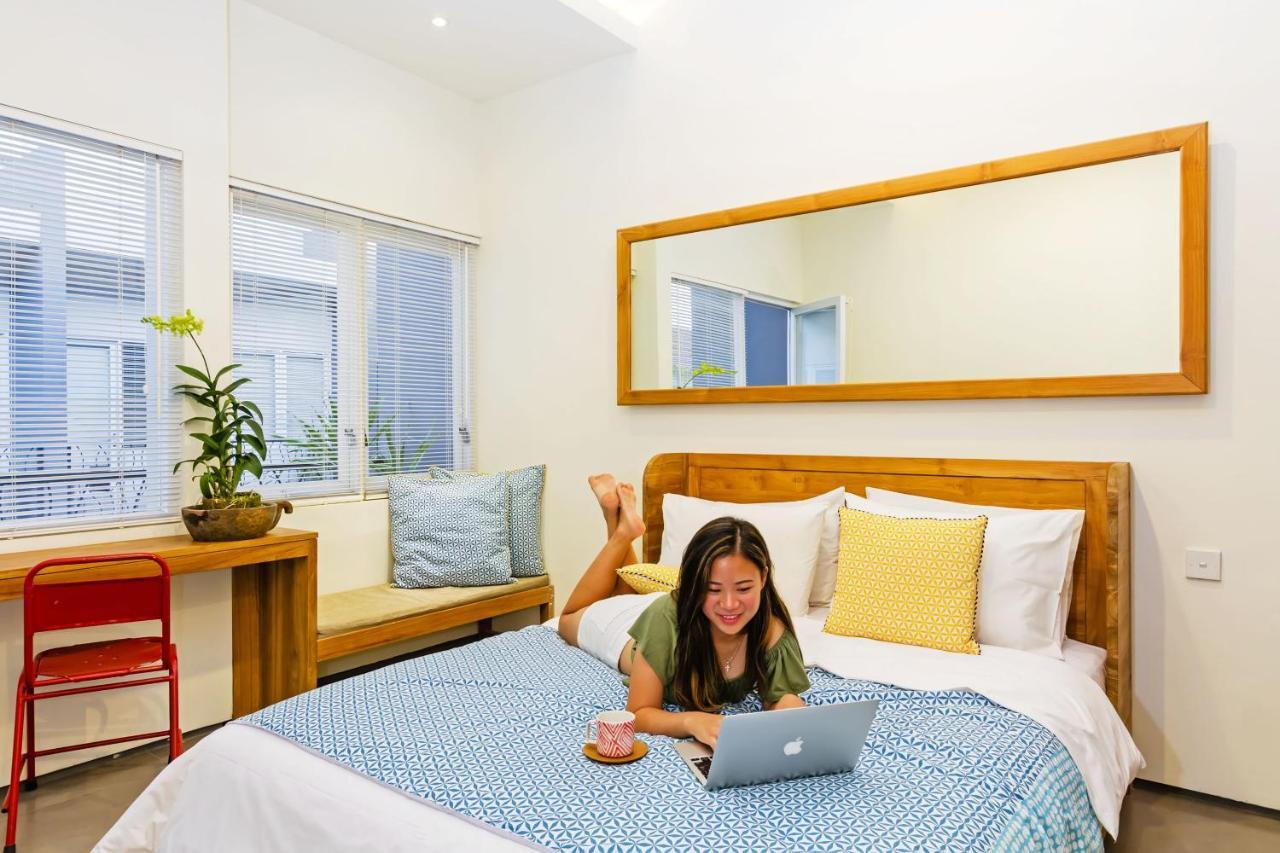 Seruni Guest House Denpasar Extérieur photo